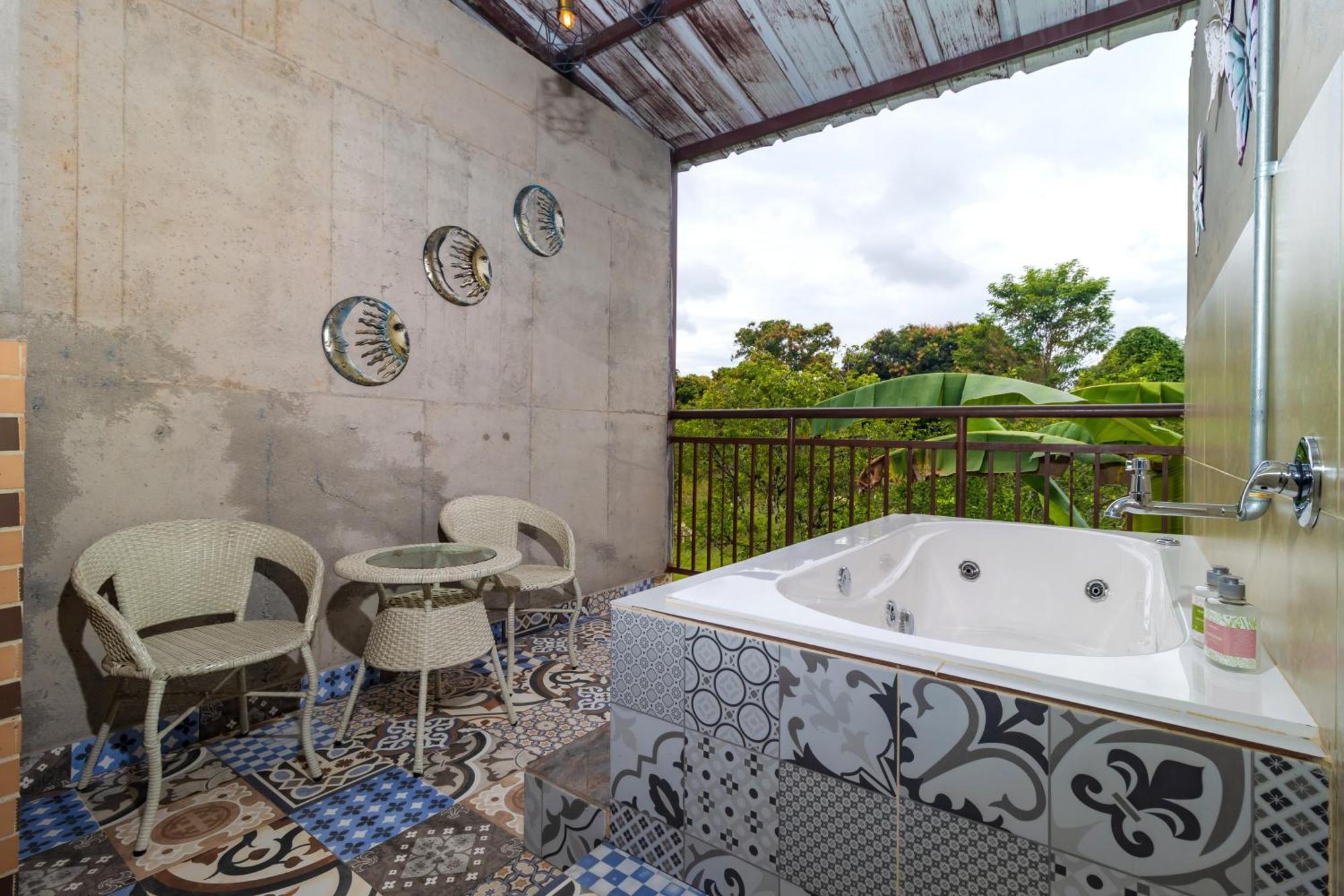 Nq Hotel Orinoquia Granja Campo Alegre エクステリア 写真