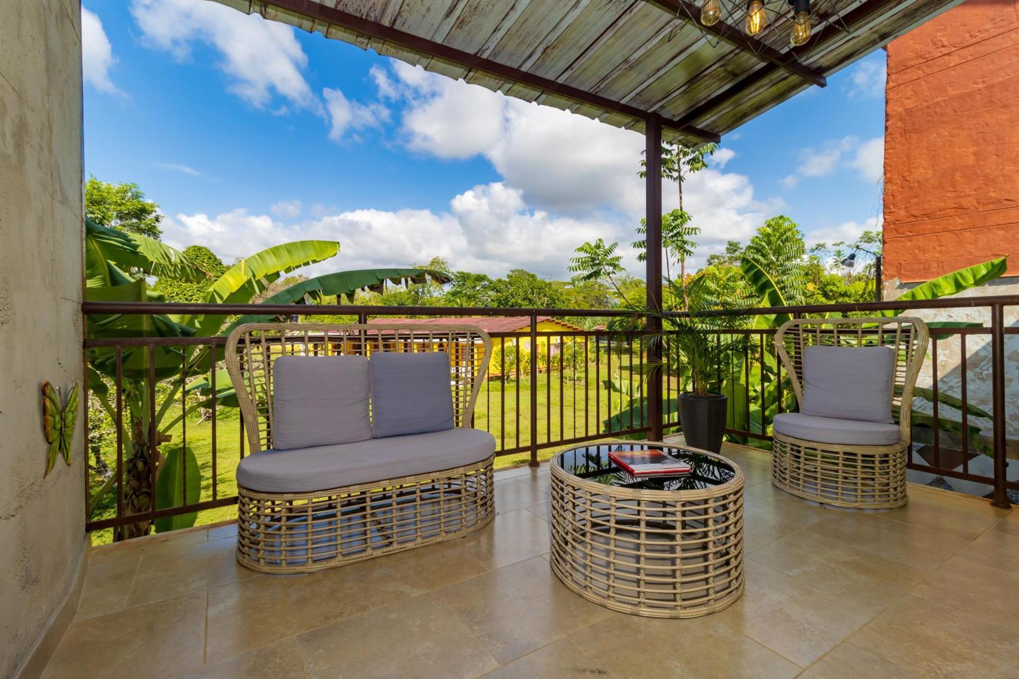Nq Hotel Orinoquia Granja Campo Alegre エクステリア 写真